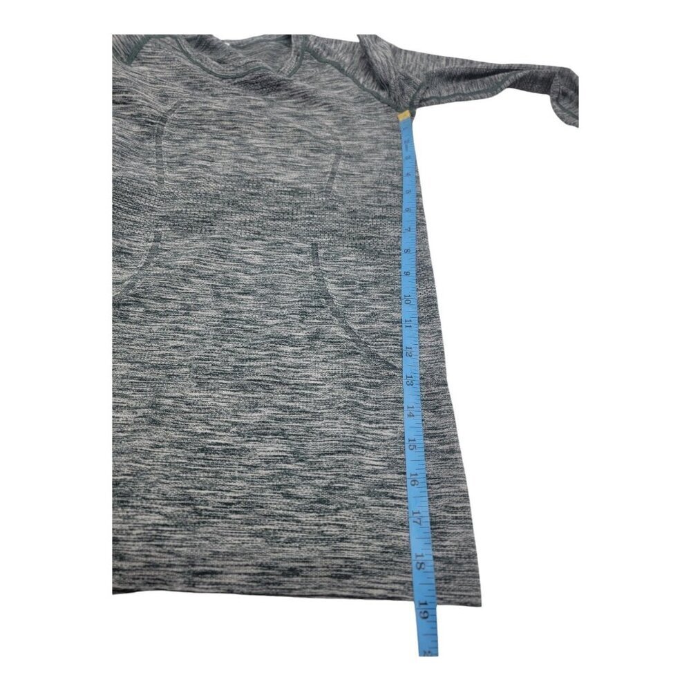 Lululemon Shirt women 4 Multicolor Swiftly Tech 2.0 Race Athleisure Crossfit - Picture 3 of 7